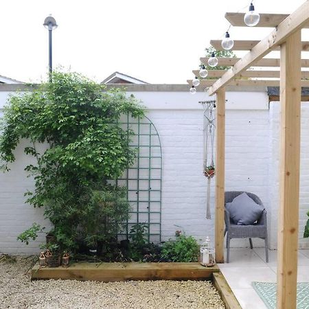 Light Filled Mid- Century 3 Bed Cottage In Dulwich Londen Buitenkant foto