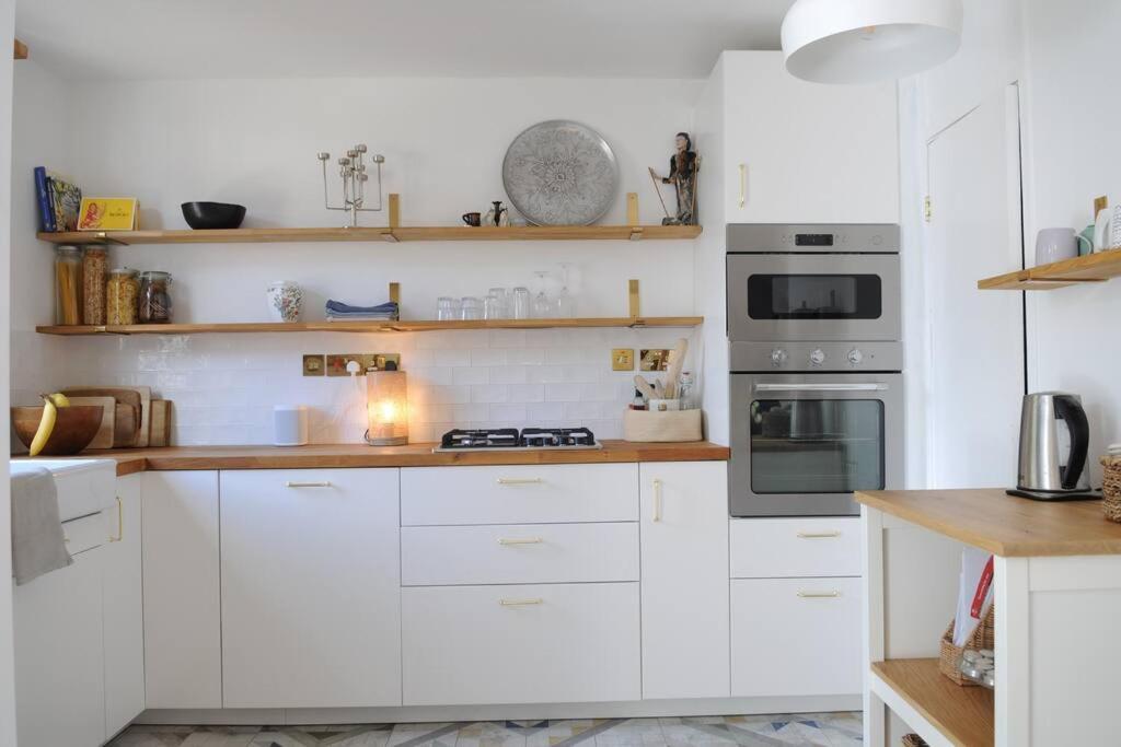Light Filled Mid- Century 3 Bed Cottage In Dulwich Londen Buitenkant foto