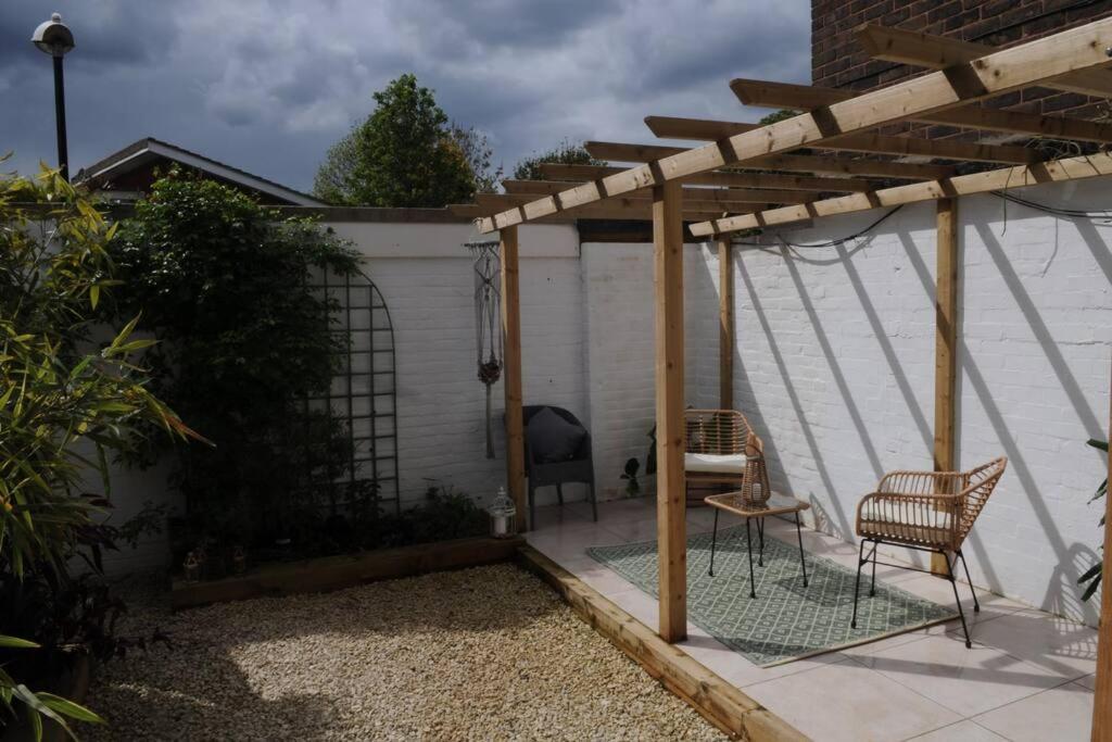 Light Filled Mid- Century 3 Bed Cottage In Dulwich Londen Buitenkant foto